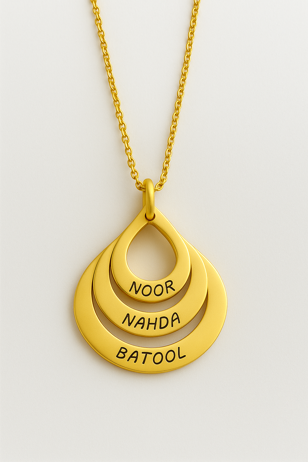 Custom Engraved Teardrop Family Name Necklace – Personalized Layered Pendant Jewelry for Women