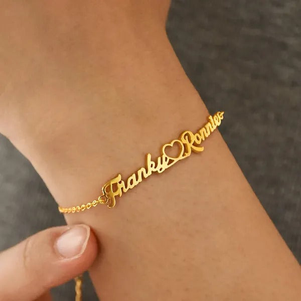Custom Gold Couple Name Bracelet – Heart Connector Personalized Jewelry